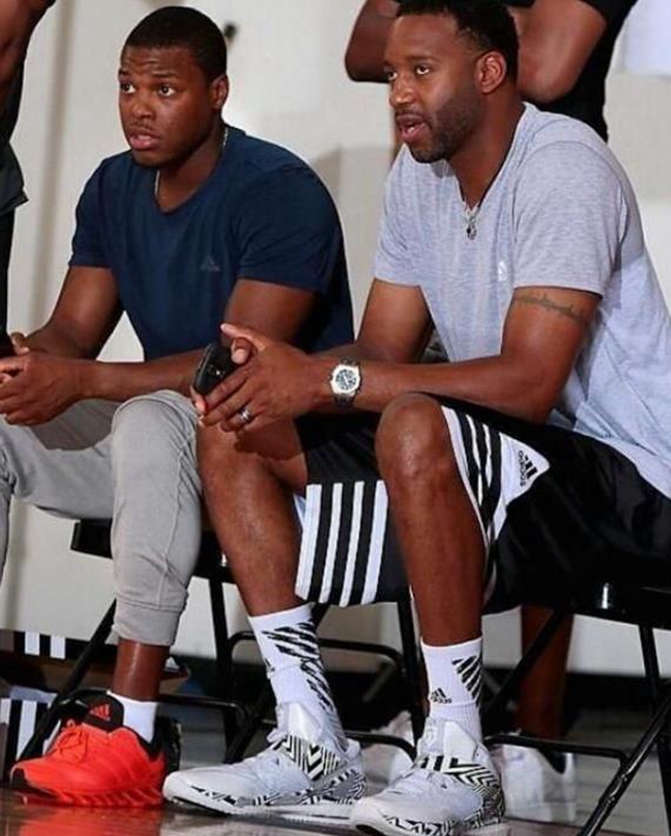 两轮返工 两轮返工